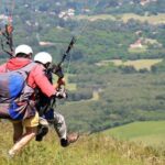 Rescatistas salvaron a parapentista en el cerro del Velazco